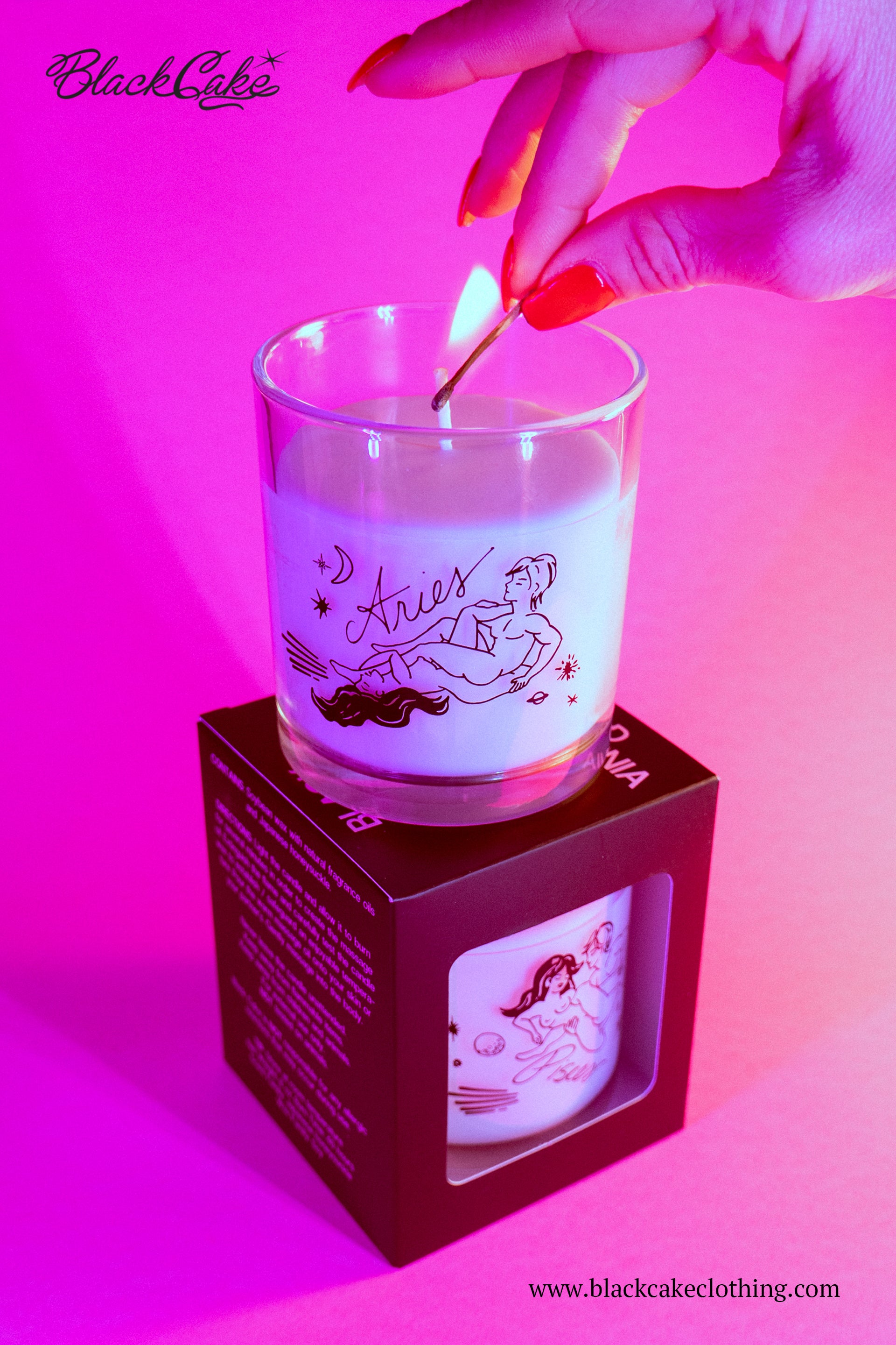 Pisces Zodiac Sign Japanese Honeysuckle Scented Candle